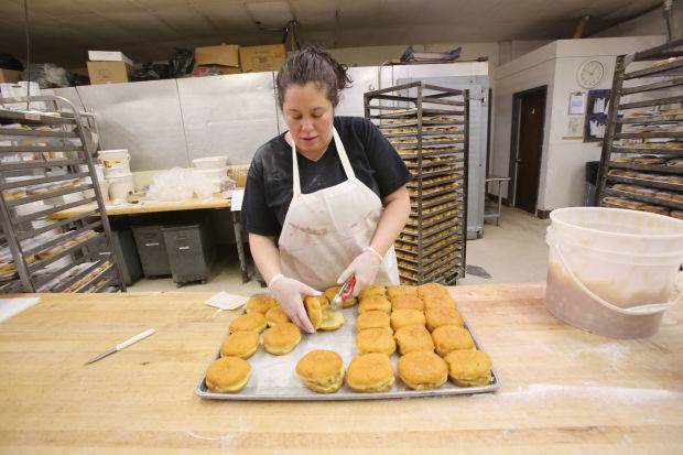 Henze's Bakery
